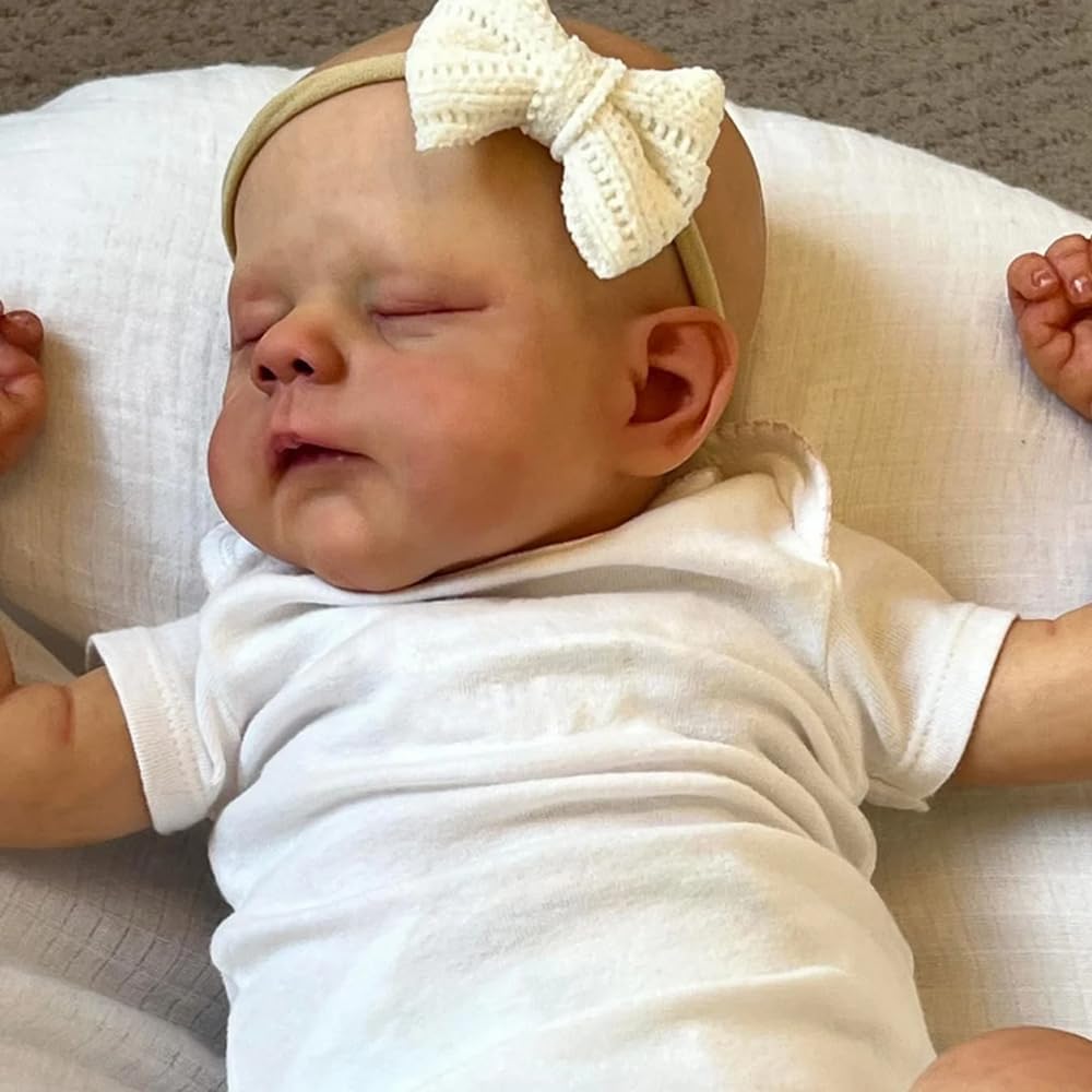 18 Inch Lifelike Baby Doll Realistic Reborn Sleeping Toy