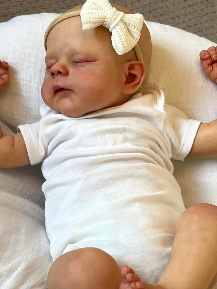 18 Inch Lifelike Baby Doll Realistic Reborn Sleeping Toy