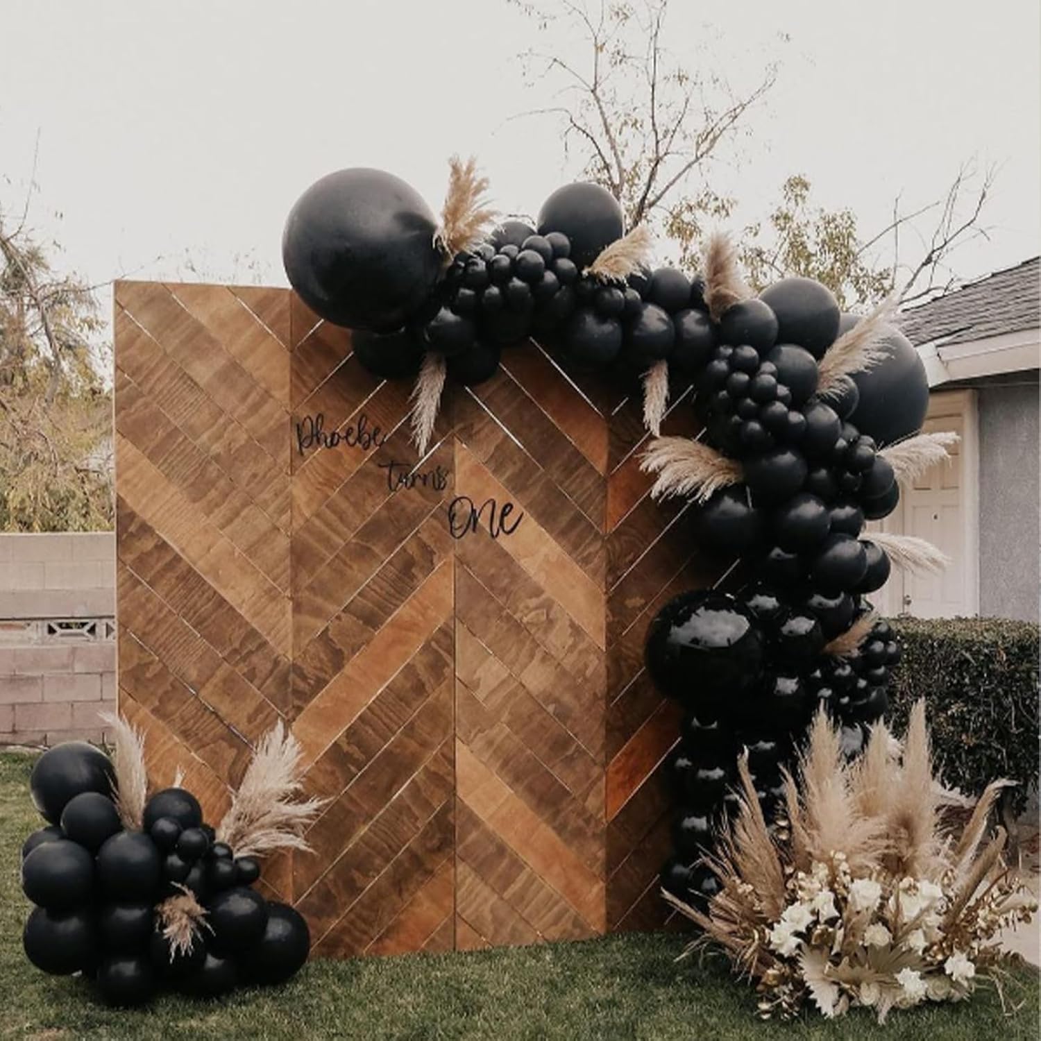 120pcs Black Balloon Arch Kit for Party Decorations