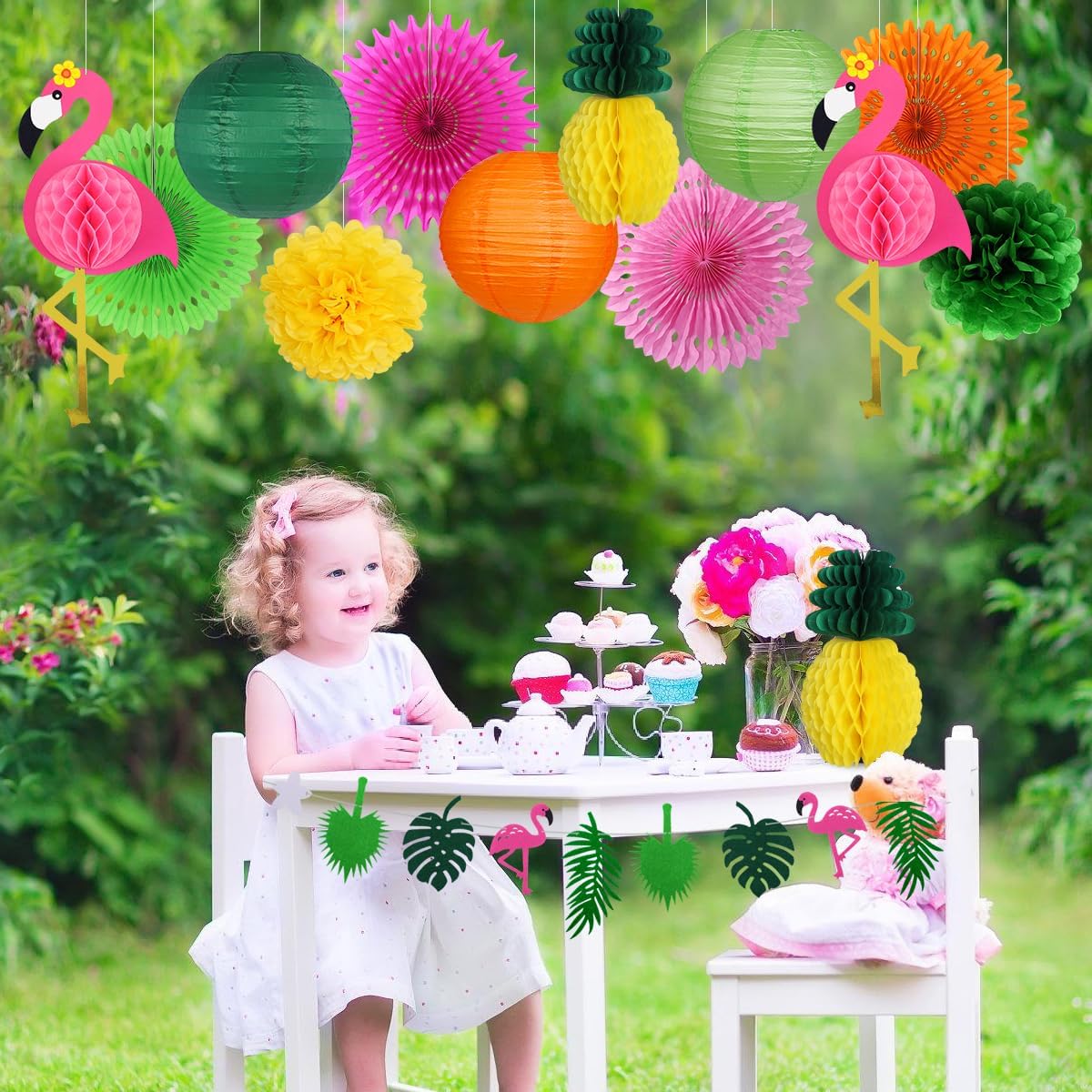 Yuxiou Tropical Party Decor Set with Flamingos and Pineapples
