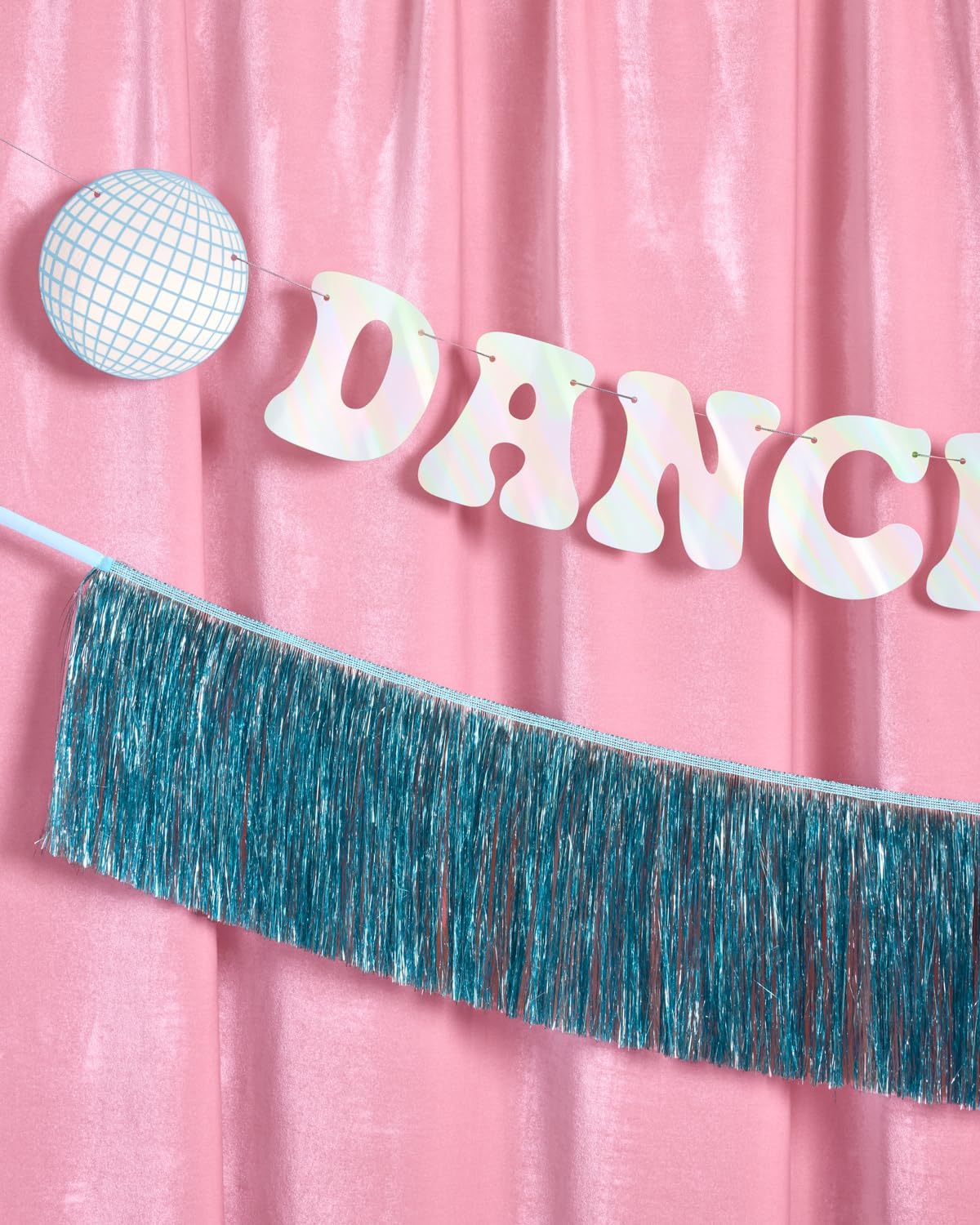 Xo Fetti Dancing Queen Fringe Banner - 5 Ft