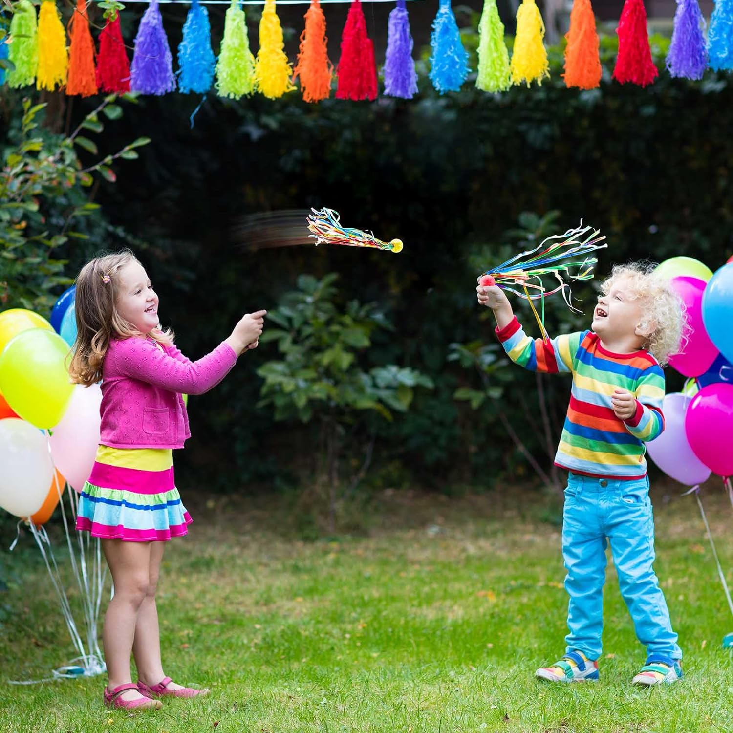 Hungdao 30 Pcs Bouncy Balls with Streamers