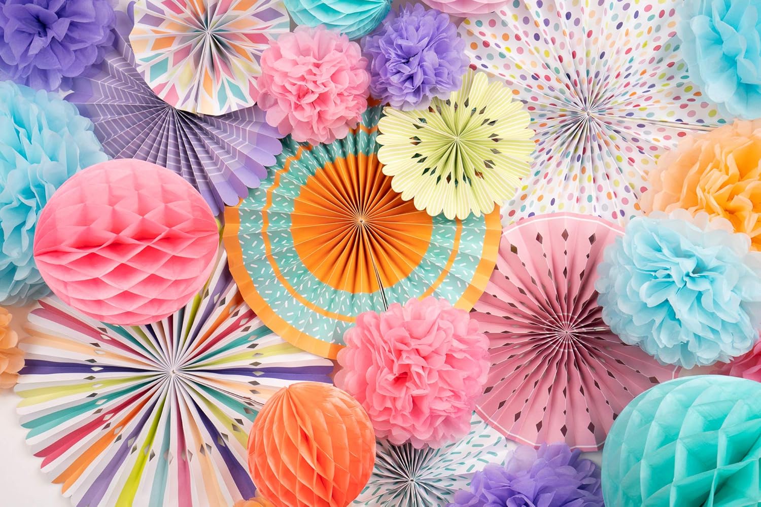 PapaKit Deluxe Origami Wall Decoration Set