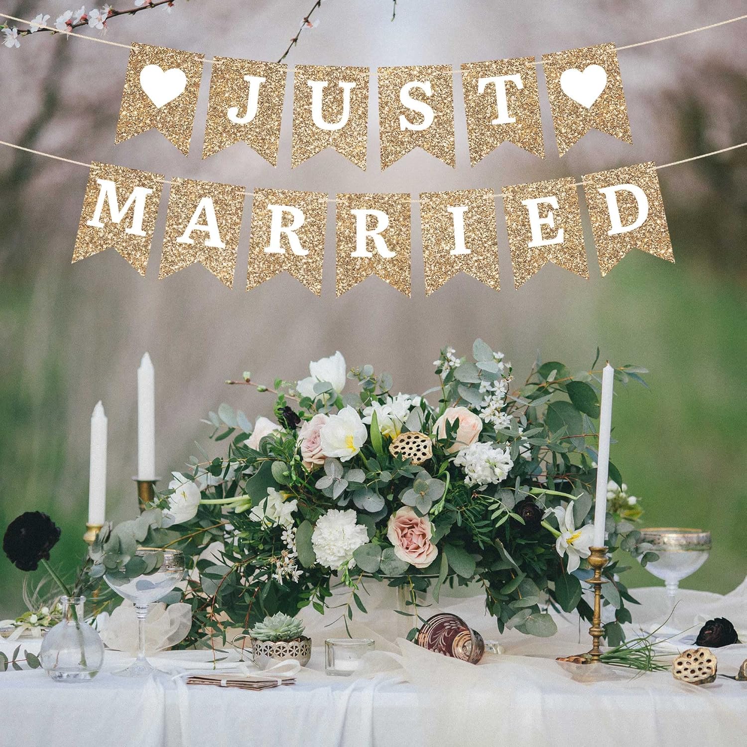 Pre-Strung Gold Glitter Just Married Banner