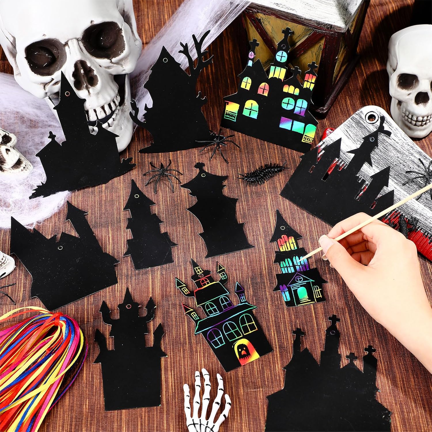 Motipuns 80 Piece Halloween Scratch Card Kit