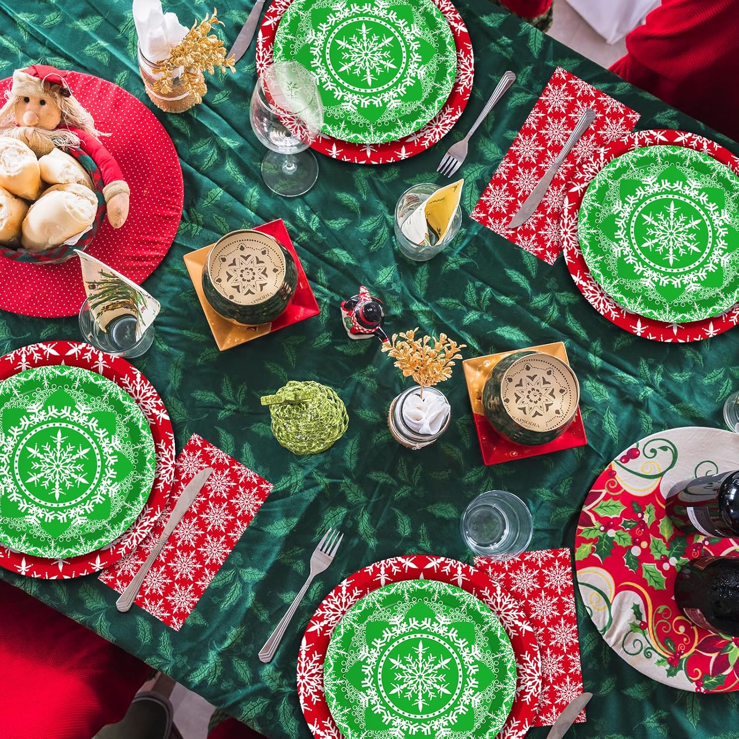 116 Pcs Christmas Snowflake Party Tableware Set for 16 Guests